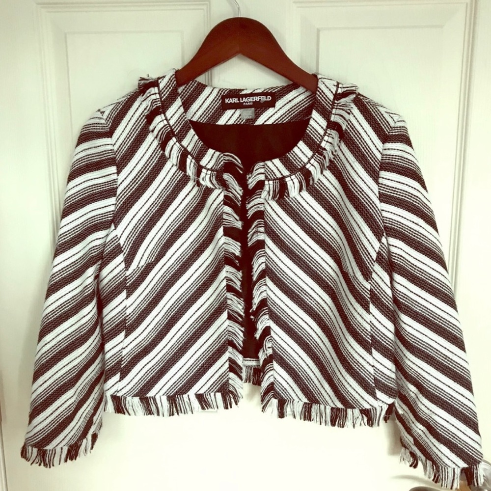 Karl Lagerfield cropped blazer 3/4 sleeves size S